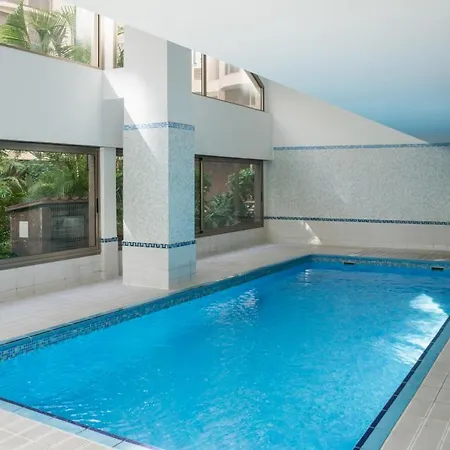 New Estrelitzia Luxury Apartamen Lägenhet *