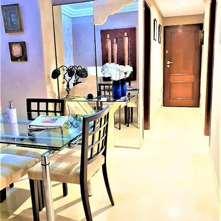 公寓 New Estrelitzia Luxury Apartamen
