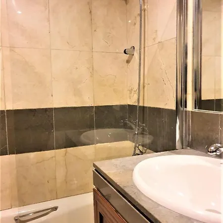 New Estrelitzia Luxury Apartamen アパート