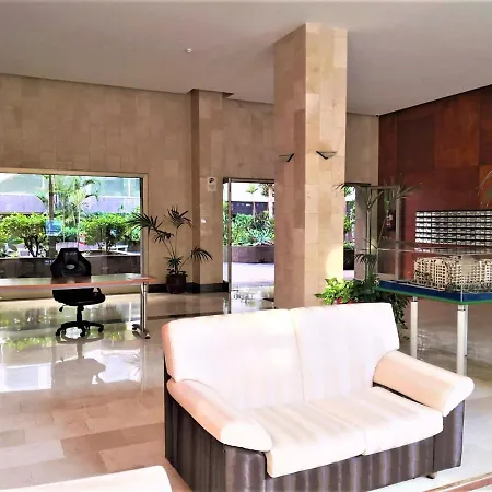 アパート New Estrelitzia Luxury Apartamen